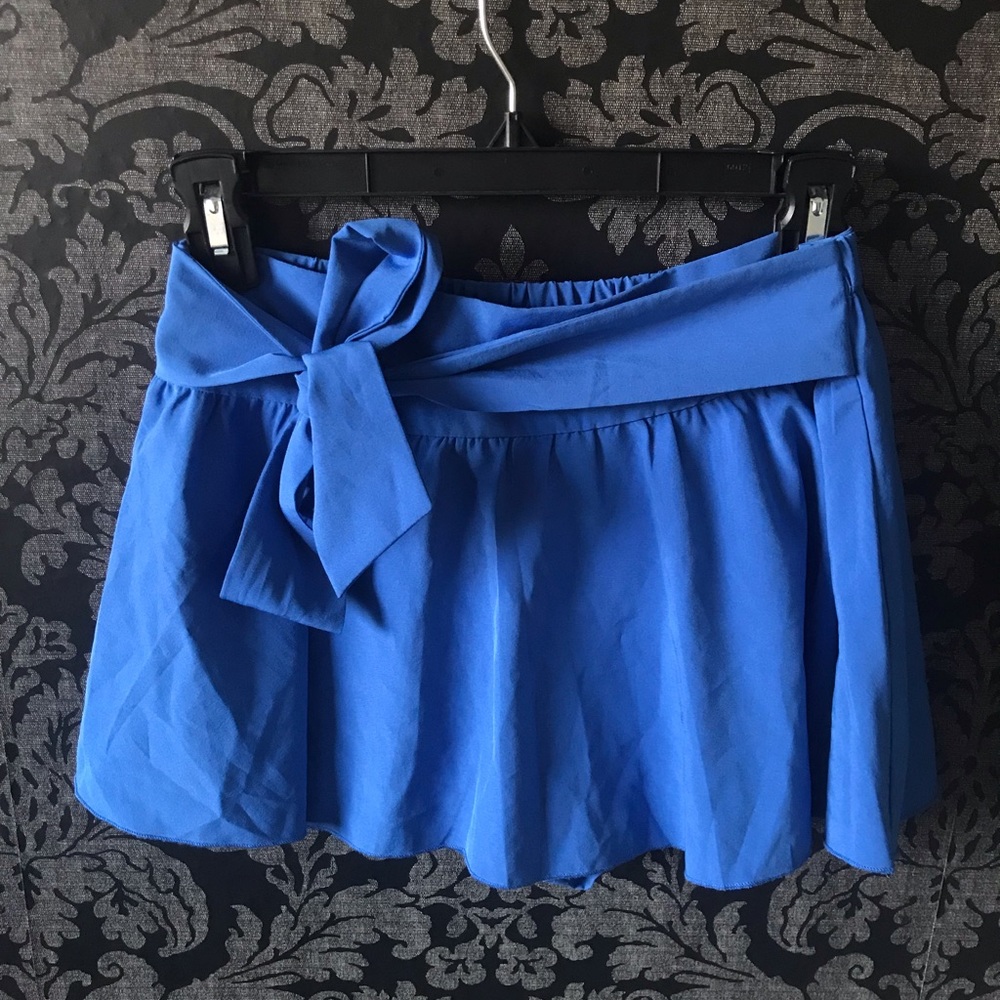 💙Blue Skirt with Shorts skort with tie-able bow💙